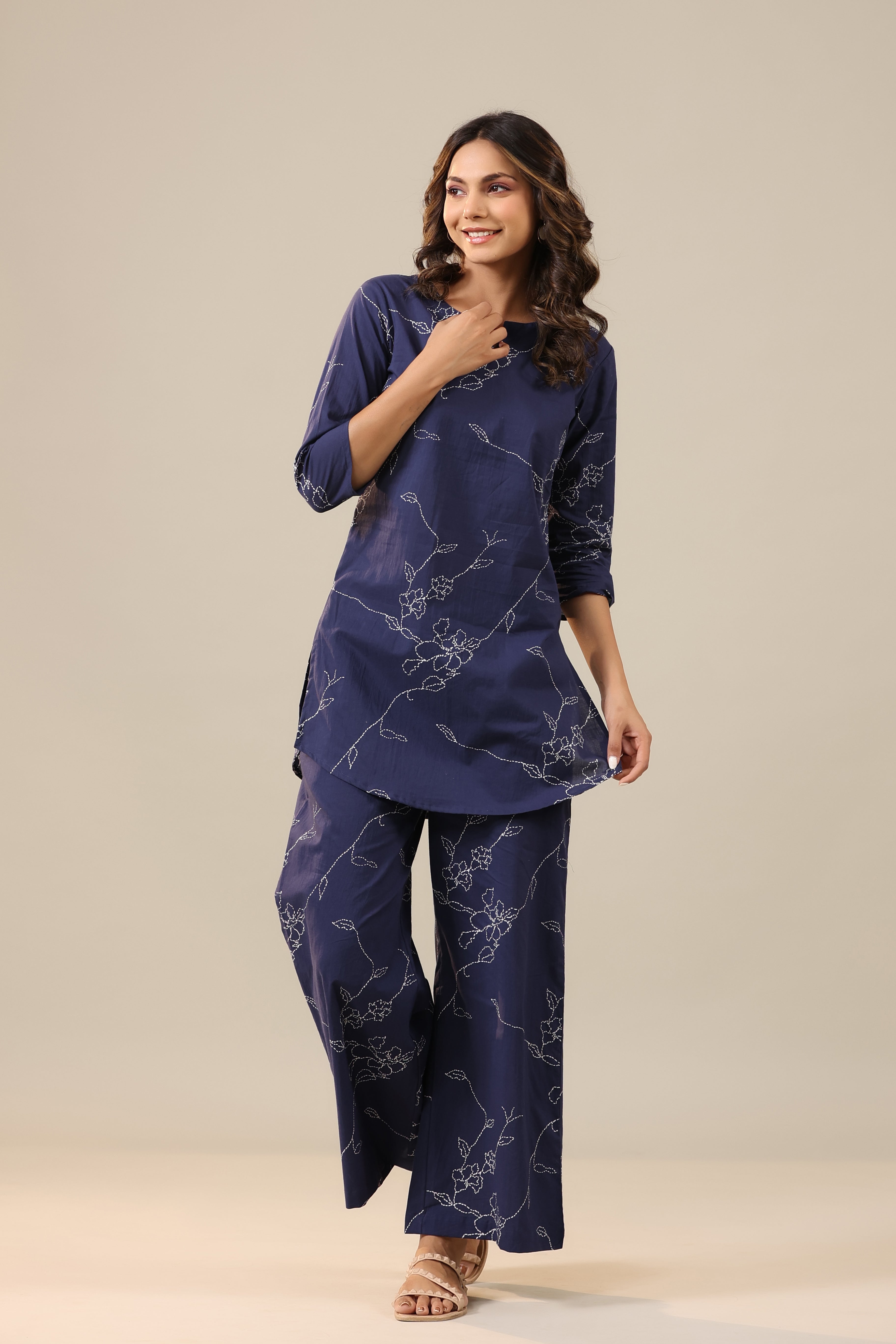 Minimal Thread Blossom Co-ord Set – Multiple Colors