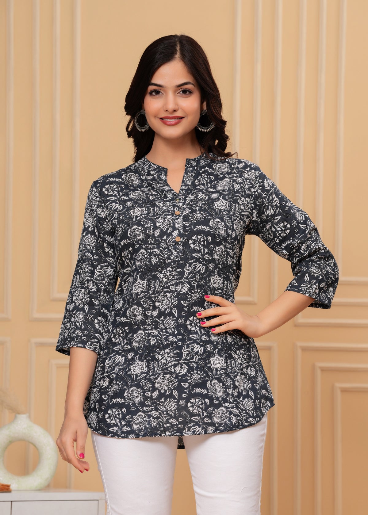 Black & White Floral Printed Cotton Short Kurti