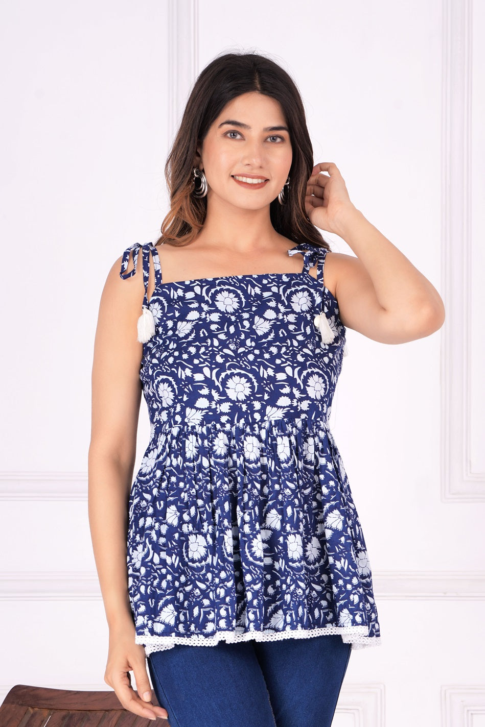 Floral Printed Blue Sleeveless Printed Top