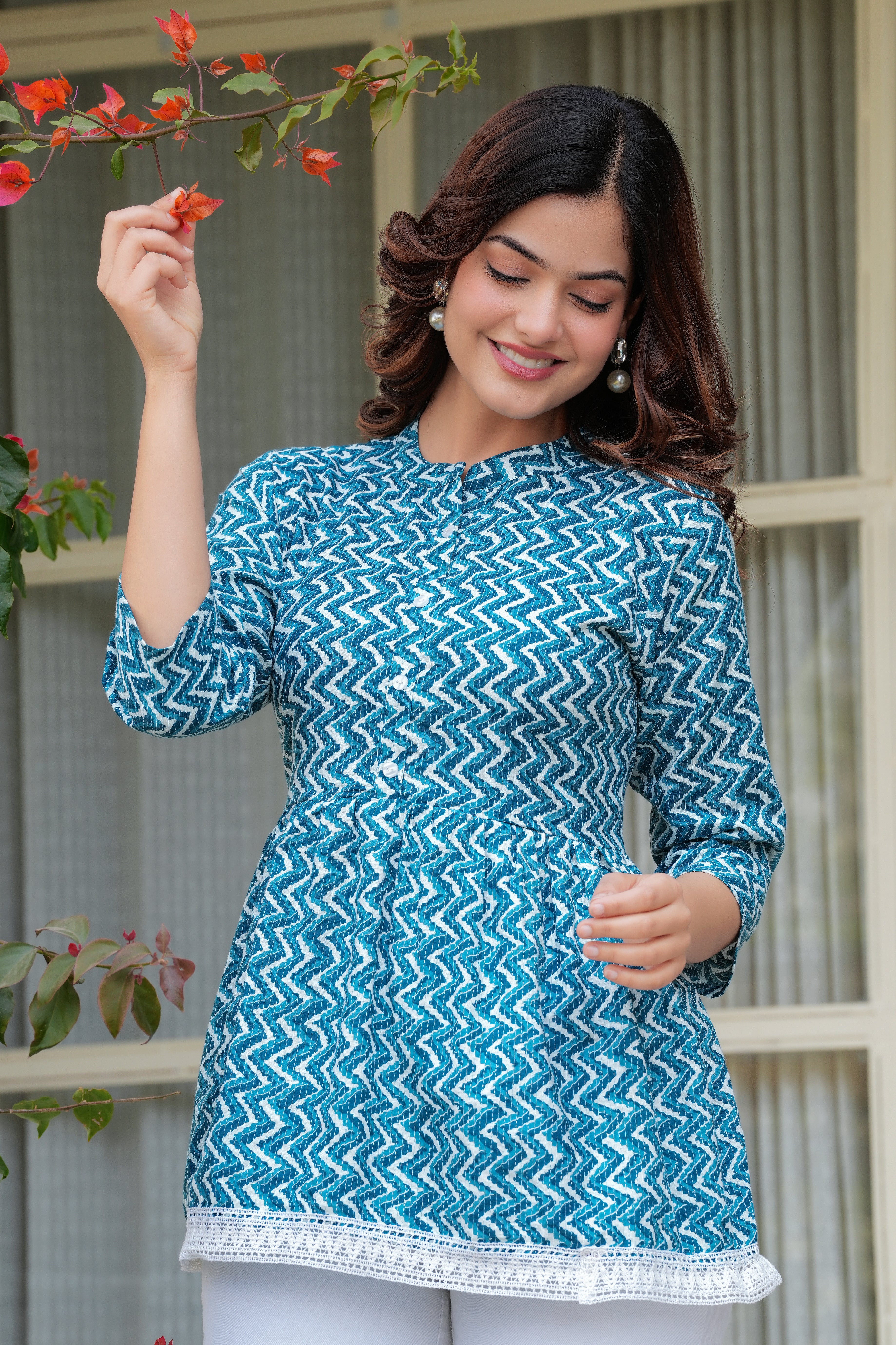 Ocean Wave Zig-Zag Top
