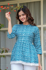 Ocean Wave Zig-Zag Top